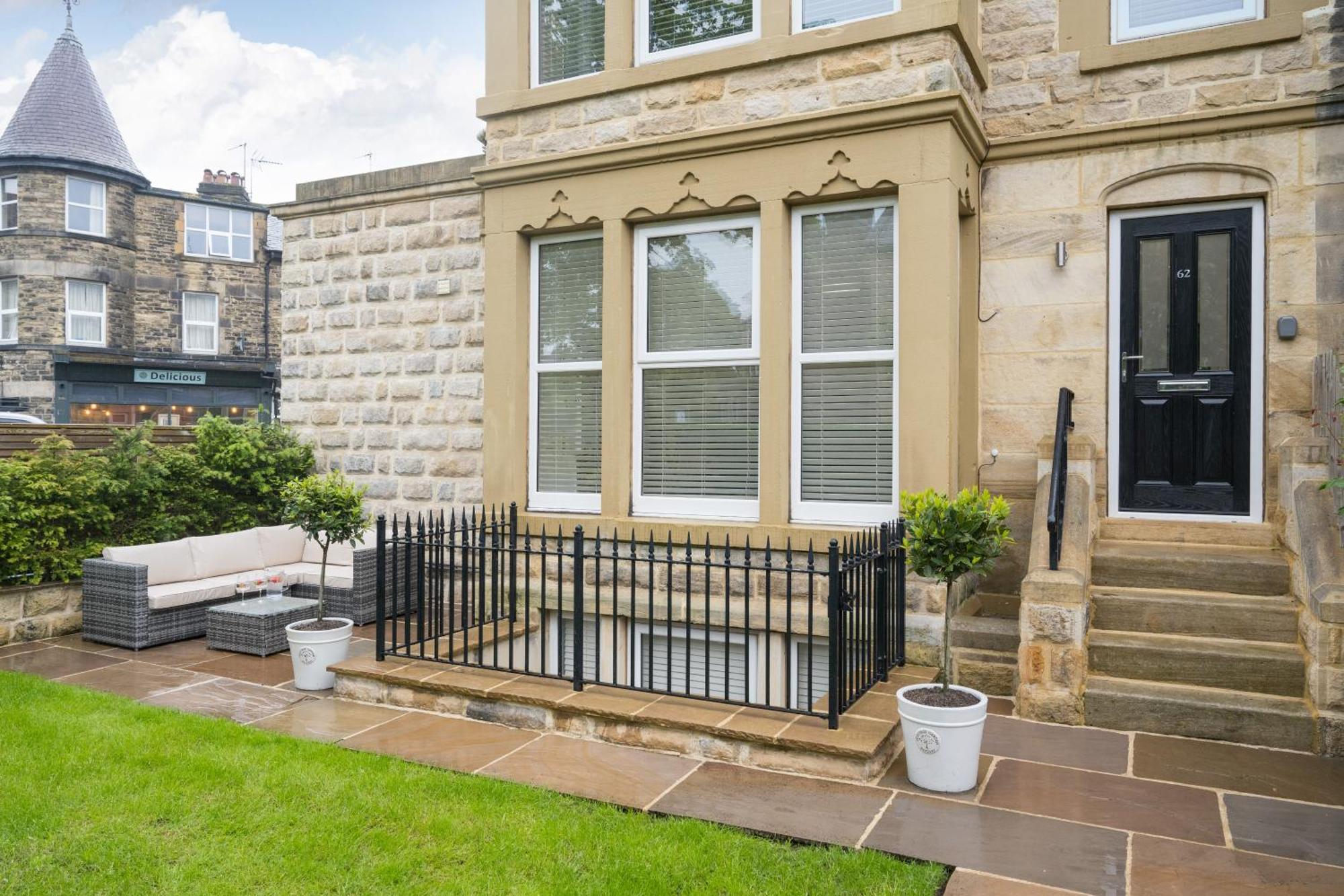 Sixtytwo By Harrogate Serviced Apartments Exterior foto