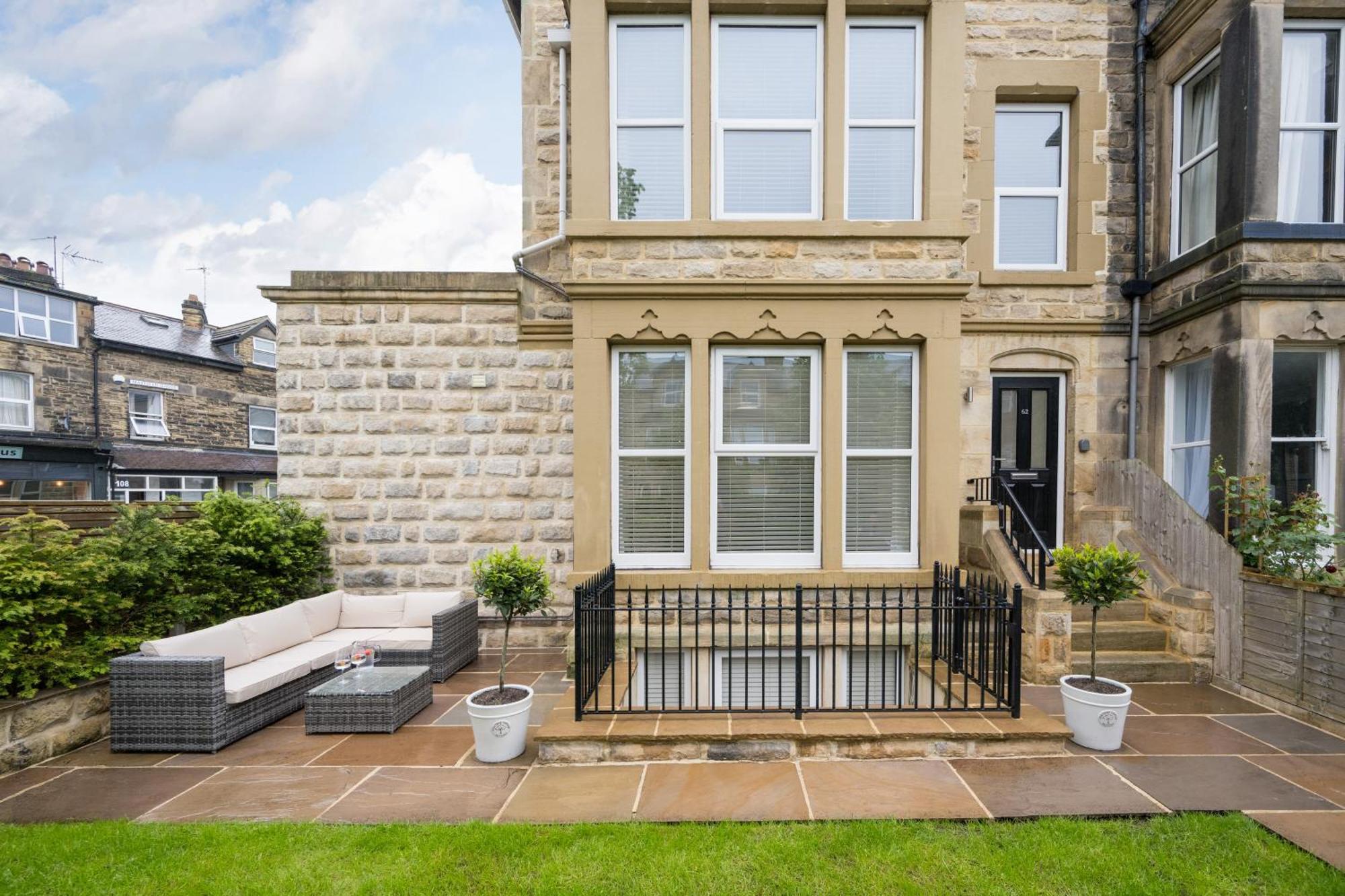 Sixtytwo By Harrogate Serviced Apartments Exterior foto